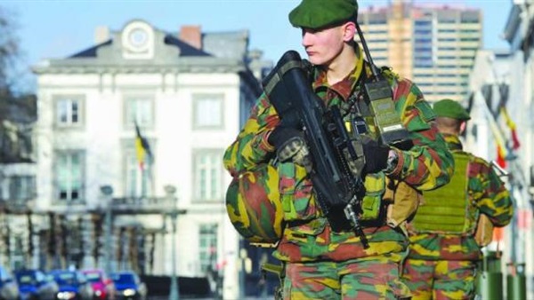 سفير مصر فى بروكسل: الجيش البلجيكى متواجد بالشوارع 