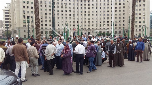 بالصور.. وقفة احتجاجية لعمال قطاع الزراعة الآلية أمام مجمع التحرير بالصور.. وقفة احتجاجية لعمال قطاع الزراعة الآلية أمام مجمع التحرير