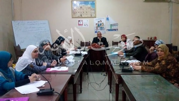 بالصور.. اجتماع لممثلى الجهات المتخصصة بحى الجمرك بالإسكندرية بالصور.. اجتماع لممثلى الجهات المتخصصة بحى الجمرك بالإسكندرية