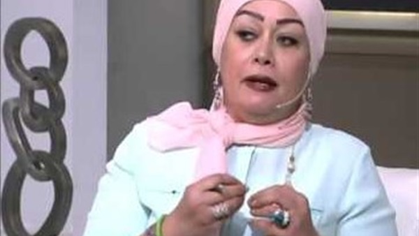 بالفيديو.. طبيب يتبرع برحلتين عمرة لأمهات الشهداء بالفيديو.. طبيب يتبرع برحلتين عمرة لأمهات الشهداء