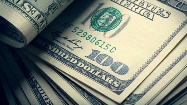 ارتفاع سعر الدولار إلى 9.85 