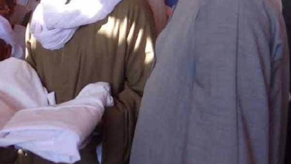 «نائب برلمانى» ينهي خصومة ثأرية بين عائلتين بسوهاج «نائب برلمانى» ينهي خصومة ثأرية بين عائلتين بسوهاج