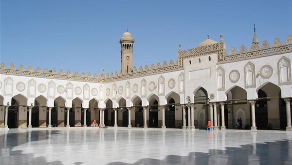 رواق الجامع الأزهر يبدأ السبت شرح كتب التراث باللغات الأجنبية