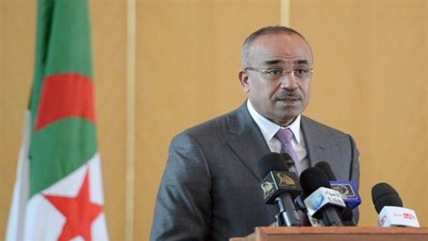 وزير الداخلية التونسي يلتقي نظيره الجزائري