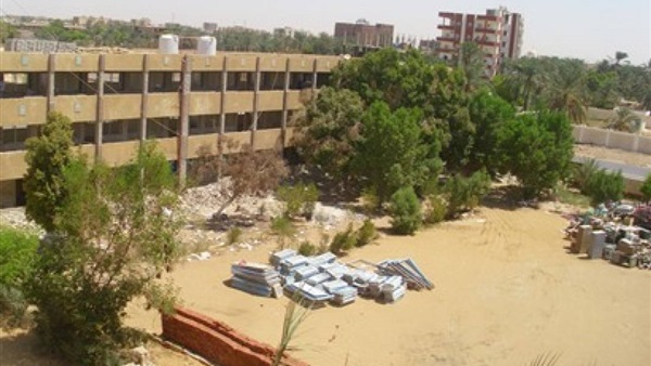 مليون و 484 ألف جنيه لصيانة مدرسه «طلعت ضرغام» بالوادى مليون و 484 ألف جنيه لصيانة مدرسه «طلعت ضرغام» بالوادى