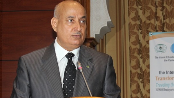 المدير العام للإيسيسكو يشارك في ندوة في باريس حول دور المرأة 