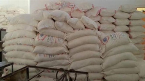 ضبط 440 شيكارة دقيق فاسد بمطاحن أسيوط ضبط 440 شيكارة دقيق فاسد بمطاحن أسيوط