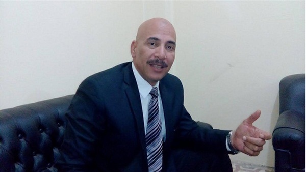 «برلماني»: علي الجميع العمل لخدمة المواطن البسيط «برلماني»: علي الجميع العمل لخدمة المواطن البسيط