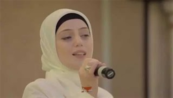 بالفيديو.. «فتاة روسية» مسلمة تُشعل مواقع التواصل بصوتها بالفيديو.. «فتاة روسية» مسلمة تُشعل مواقع التواصل بصوتها