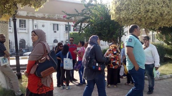 معلمو التربية الفنية بالمنيا يطالبون بإلغاء قرار نقلهم معلمو التربية الفنية بالمنيا يطالبون بإلغاء قرار نقلهم