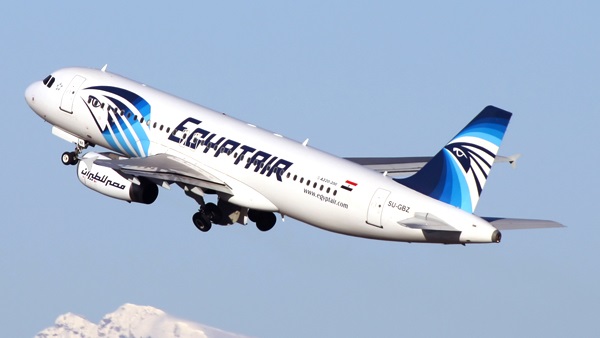 تاخر إقلاع رحلة مصر للطيران المتجهة إلى عمان بسبب عطل فنى 
