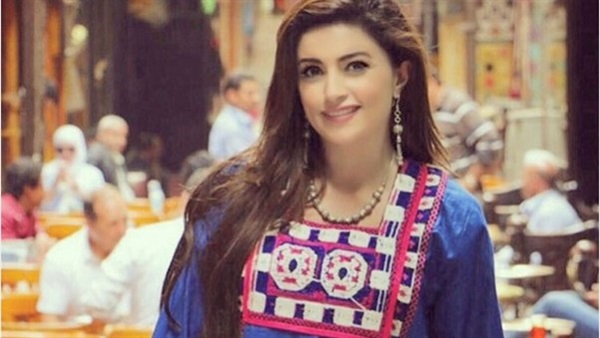 بالصور.. إنجي أباظه تتألق بالعباءة بالصور.. إنجي أباظه تتألق بالعباءة
