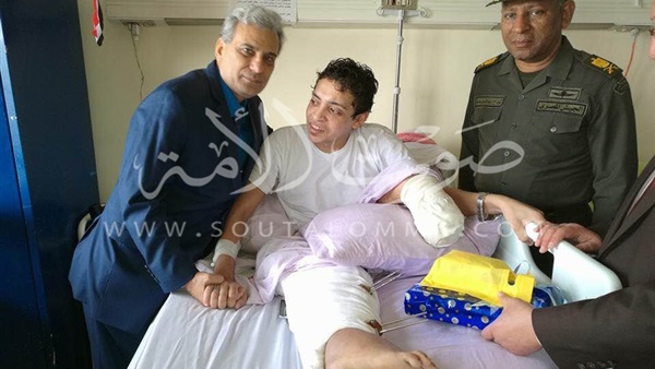 بالصور.. «نصار» يزور مصابي الجيش بمستشفى المعادي العسكري بالصور.. «نصار» يزور مصابي الجيش بمستشفى المعادي العسكري