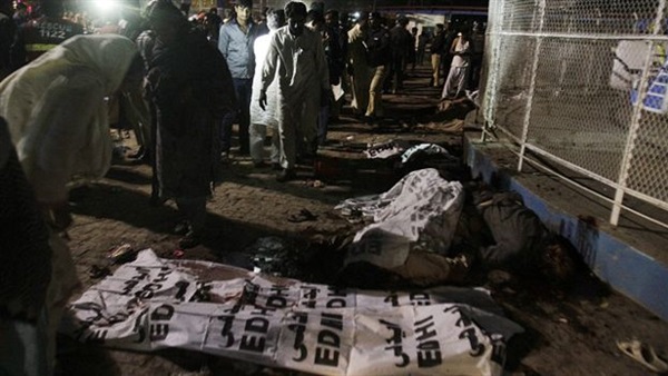 داود أوغلو يدين تفجير "لاهور" بباكستان
