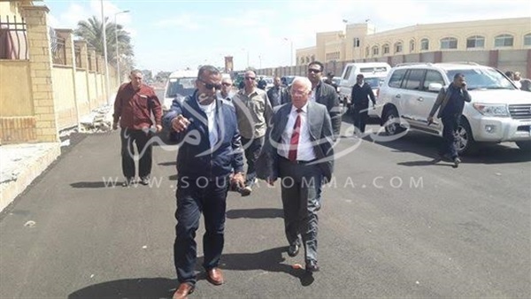 بالصور .. محافظ بورسعيد يتفقد أعمال تطوير منفذ الجميل بالصور .. محافظ بورسعيد يتفقد أعمال تطوير منفذ الجميل
