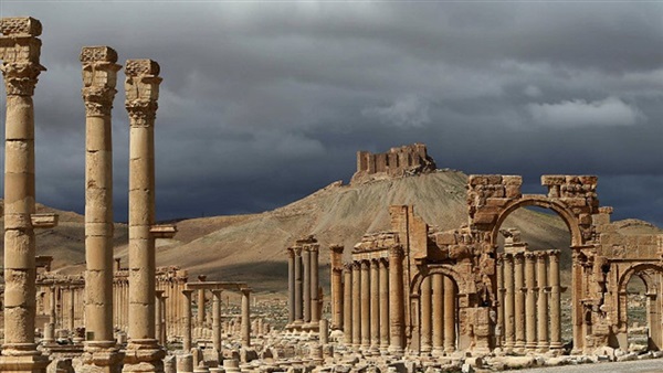 صدمة لدى خبراء الآثار السوريين من حجم الدمار الذي لحق بمدينة تدمر