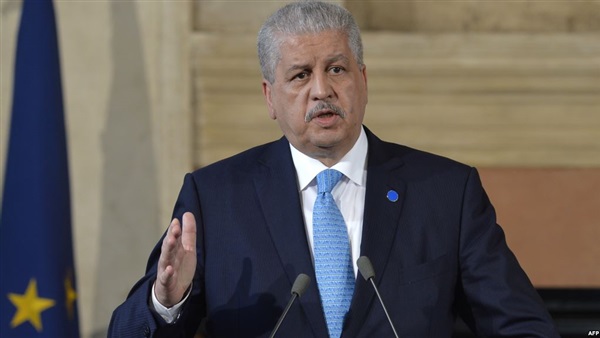 رئيس وزراء الجزائر يستقبل المبعوث الخاص لرئيس النيجر رئيس وزراء الجزائر يستقبل المبعوث الخاص لرئيس النيجر