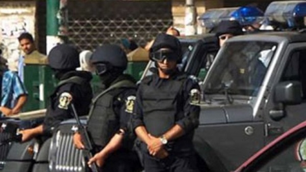 القبض على عاطل سرق سيارة مواطن بميدان التحرير  
