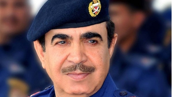 وزير الداخلية البحريني يشيد بنجاحات الشيخ سلمان في انتخابات «فيفا»