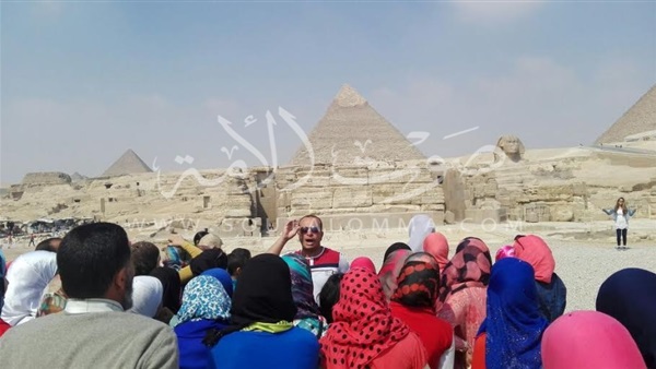 بالصور.. فتح الأهرامات مجانا أمام طلاب المدارس اليوم بالصور.. فتح الأهرامات مجانا أمام طلاب المدارس اليوم