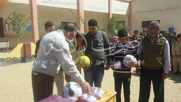 بالصور.. شكشوك الابتدائية تحتفل بيوم اليتيم في الفيوم بالصور.. شكشوك الابتدائية تحتفل بيوم اليتيم في الفيوم