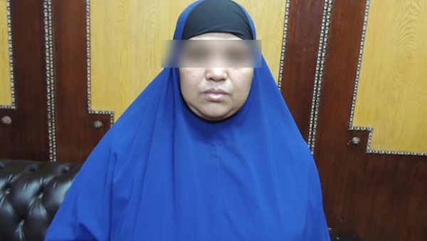 ربة منزل تقتل إبنها بعد محاولته قتلها بالمطرية ربة منزل تقتل إبنها بعد محاولته قتلها بالمطرية