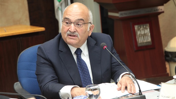 الأمير الحسن بن طلال يكرم باحث بالمركز الإعلامي بالأزهر
