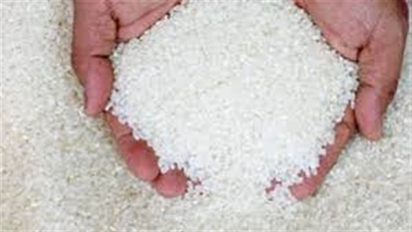 ضبط 38 طن كسر أرز مجهول المصدر بالفيوم