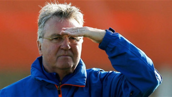 هيدنيك مدرب تشيلسي: كرويف يعد احد افضل ثلاثة لاعبي كرة قدم بالعالم