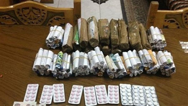 ضبط 240 من تجار المخدرات في مصر خلال شهر  