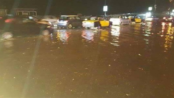 بالصور.. أمطار مفاجئة وتغيير فى حالة الطقس بالمنوفية بالصور.. أمطار مفاجئة وتغيير فى حالة الطقس بالمنوفية