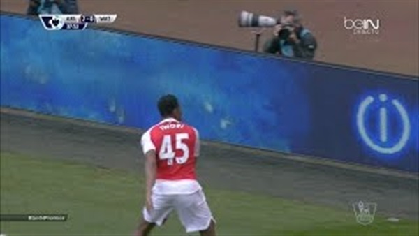 بالفيديو.. ارسنال يتقدم على واتفورد بهدف نظيف بالشوط الاول بالفيديو.. ارسنال يتقدم على واتفورد بهدف نظيف بالشوط الاول