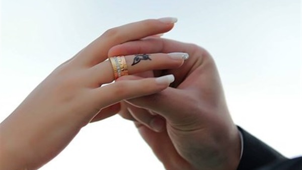 بالصور.. «أنا أتقرت فتحتى» أشهر كذبة أبريل لهذا العام