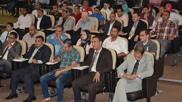 بدء فعاليات برنامج إعداد القيادات الشبابية غداً بالمنيا بدء فعاليات برنامج إعداد القيادات الشبابية غداً بالمنيا