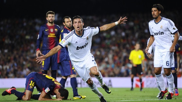 بالفيديو.. مدريد يضرب برشلونة بهدفين في «كلاسيكو الأرض» بالفيديو.. مدريد يضرب برشلونة بهدفين في «كلاسيكو الأرض»