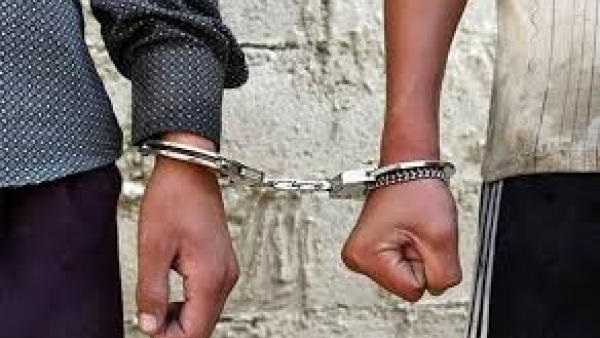 ضبط 2 بحوزتهما «خرطوش ومواد مخدره» بالفيوم ضبط 2 بحوزتهما «خرطوش ومواد مخدره» بالفيوم