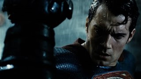 بالفيديو.. «Batman v Superman» يحقق أرقامًا قياسية