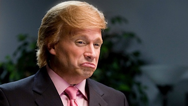 شبيه دونالد ترامب يجني ثروة كبير