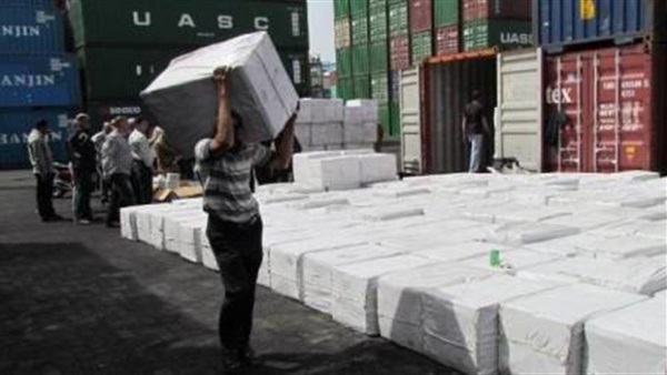 جمارك المنطقة الشرقية تحرر 77 محضرا بتعويضات 28 مليون جنيه جمارك المنطقة الشرقية تحرر 77 محضرا بتعويضات 28 مليون جنيه