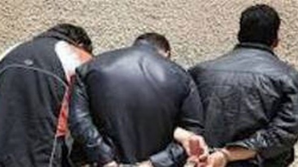 ضبط 3 أشخاص بحوزتهم 700 جرام «حشيش» بالمنيا ضبط 3 أشخاص بحوزتهم 700 جرام «حشيش» بالمنيا