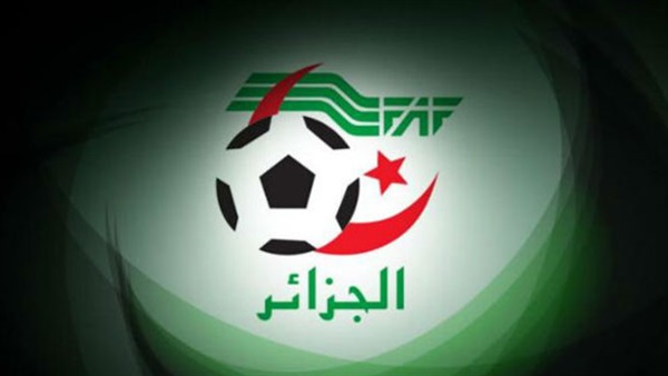 «الجزائري» يفسخ التعاقد مع مدرب المنتخب ويبحث عن خليفه له «الجزائري» يفسخ التعاقد مع مدرب المنتخب ويبحث عن خليفه له