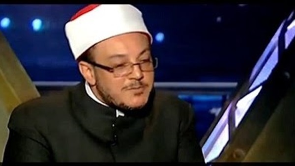 «نصر»: «بدلة الراقصة أشرف عند الله من عمامة القرضاوي» «نصر»: «بدلة الراقصة أشرف عند الله من عمامة القرضاوي»