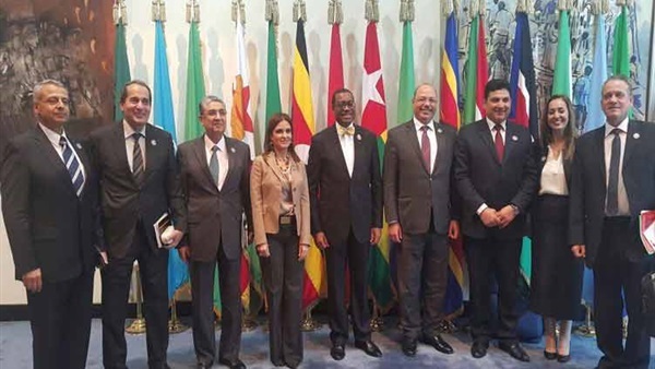 وفد بنك التنمية الإفريقي يصل إلى القاهرة