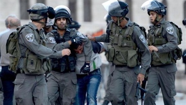 قوات الإحتلال تعتقل أكثر من 20 فلسطينيًا بالضفة قوات الإحتلال تعتقل أكثر من 20 فلسطينيًا بالضفة