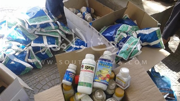 ضبط ربع طن مبيدات حشرية منتهية الصلاحية بالإسماعيلية ضبط ربع طن مبيدات حشرية منتهية الصلاحية بالإسماعيلية