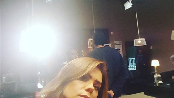 بالصورة.. إيمي سالم داخل لوكيشن «كلمة سر» بالصورة.. إيمي سالم داخل لوكيشن «كلمة سر»