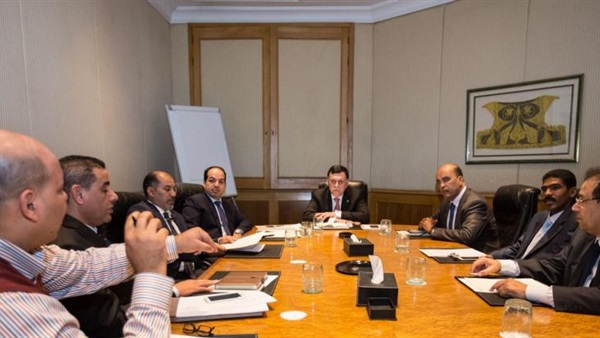 الرئاسي الليبي يطالب بوضع قرار تجميد الحسابات المصرفية للوزارات موضع التنفيذ الرئاسي الليبي يطالب بوضع قرار تجميد الحسابات المصرفية للوزارات موضع التنفيذ