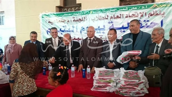 بالصور.. جامعة بنها تنظم احتفالا للأيتام