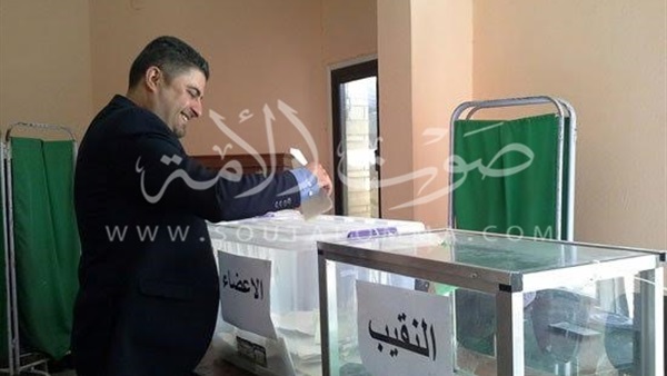 بالصور.. إقبال متوسط على انتخابات المحامين بشمال سيناء بالصور.. إقبال متوسط على انتخابات المحامين بشمال سيناء