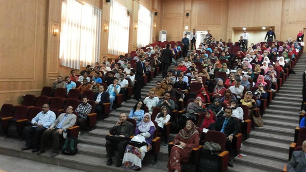 ختام فعاليات المؤتمر الطلابي لمواجهة التطرف بجامعة المنصورة ختام فعاليات المؤتمر الطلابي لمواجهة التطرف بجامعة المنصورة